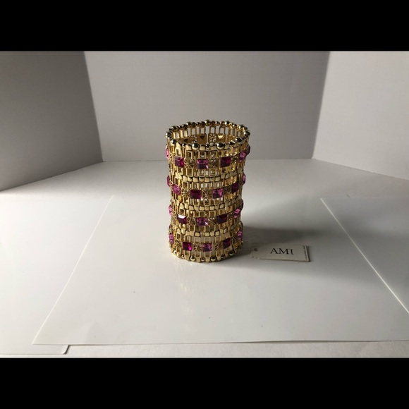 Bracket - Picture 2 of 5